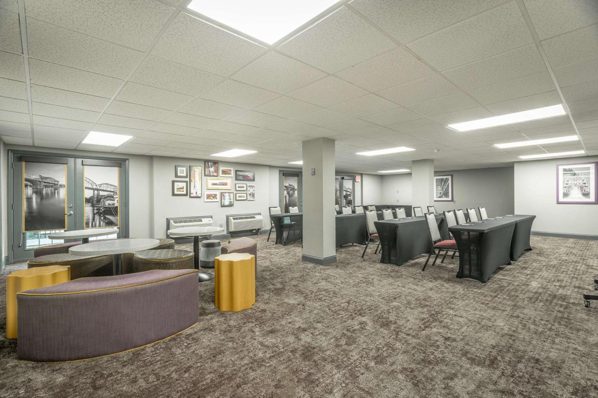 Hotel District 3 Hotel, Ascend Collection 3*