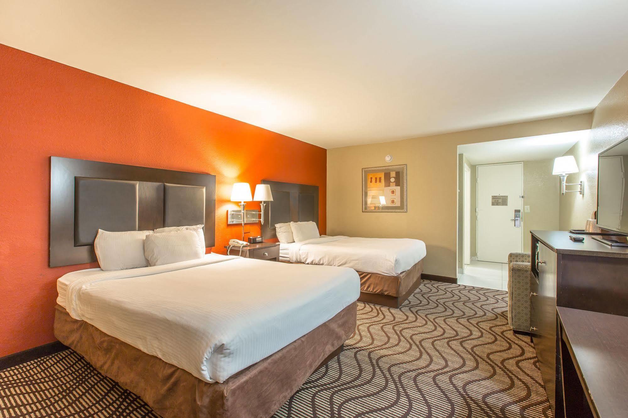 District 3 Hotel, Ascend Collection Hotel