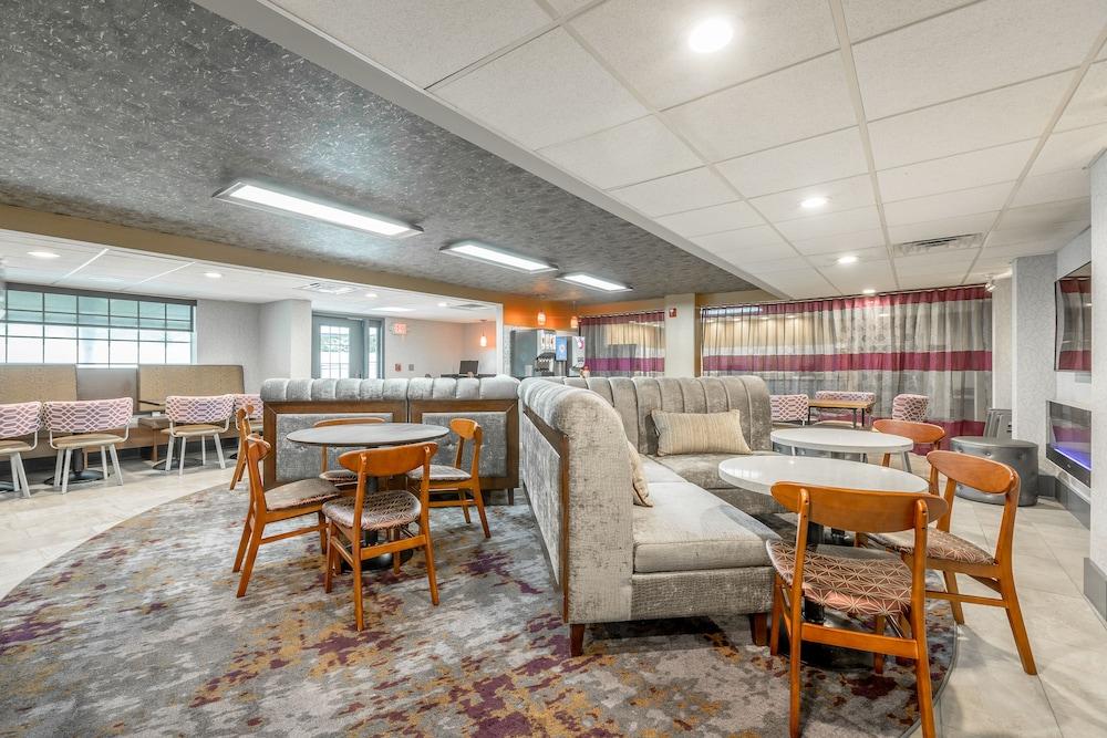 District 3 Hotel, Ascend Collection Hotel